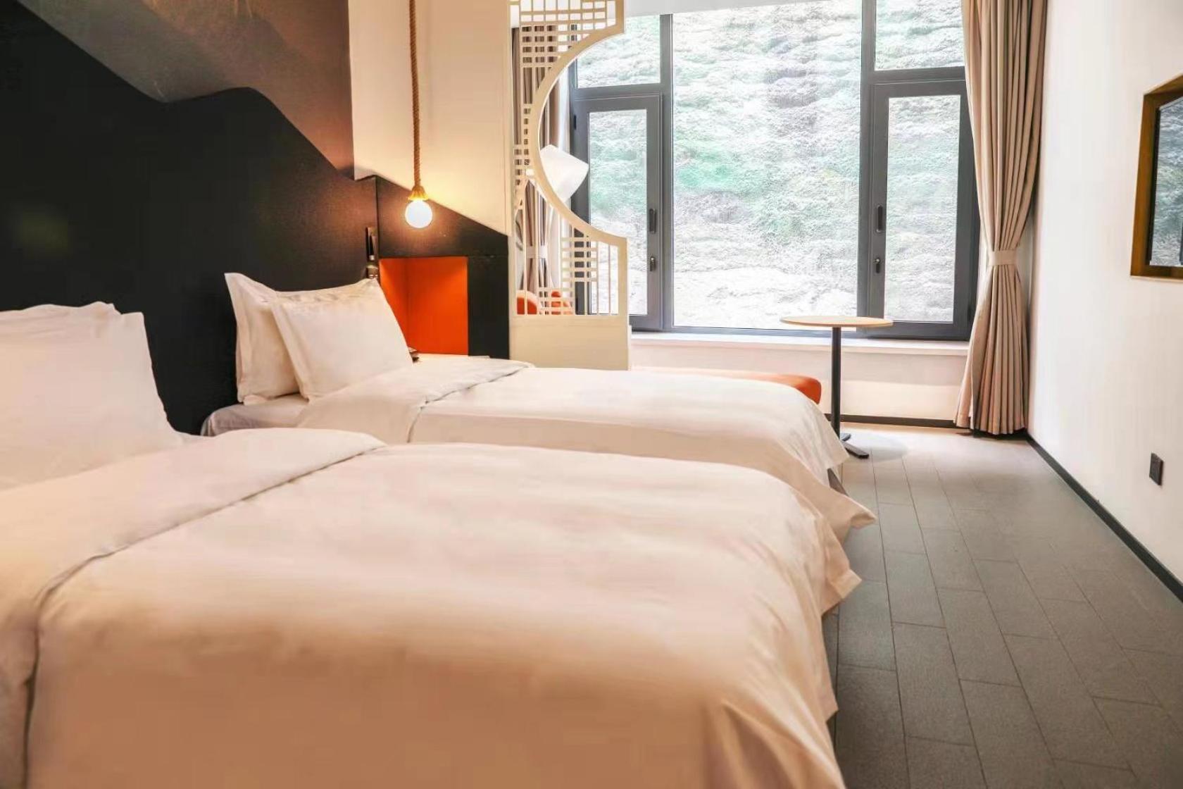 Jinshanling Great Wall Hotel Ченгде Екстериор снимка