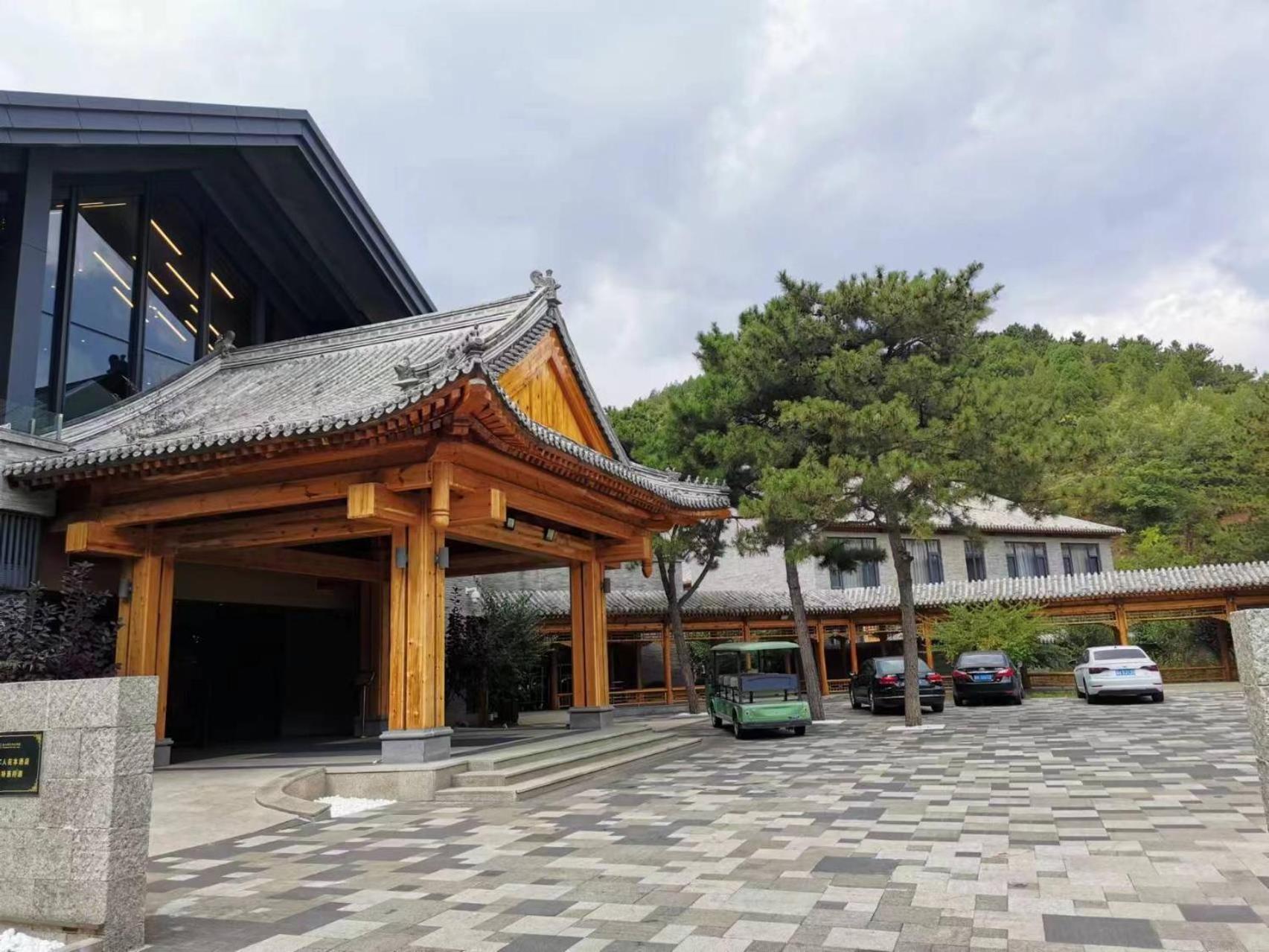 Jinshanling Great Wall Hotel Ченгде Екстериор снимка